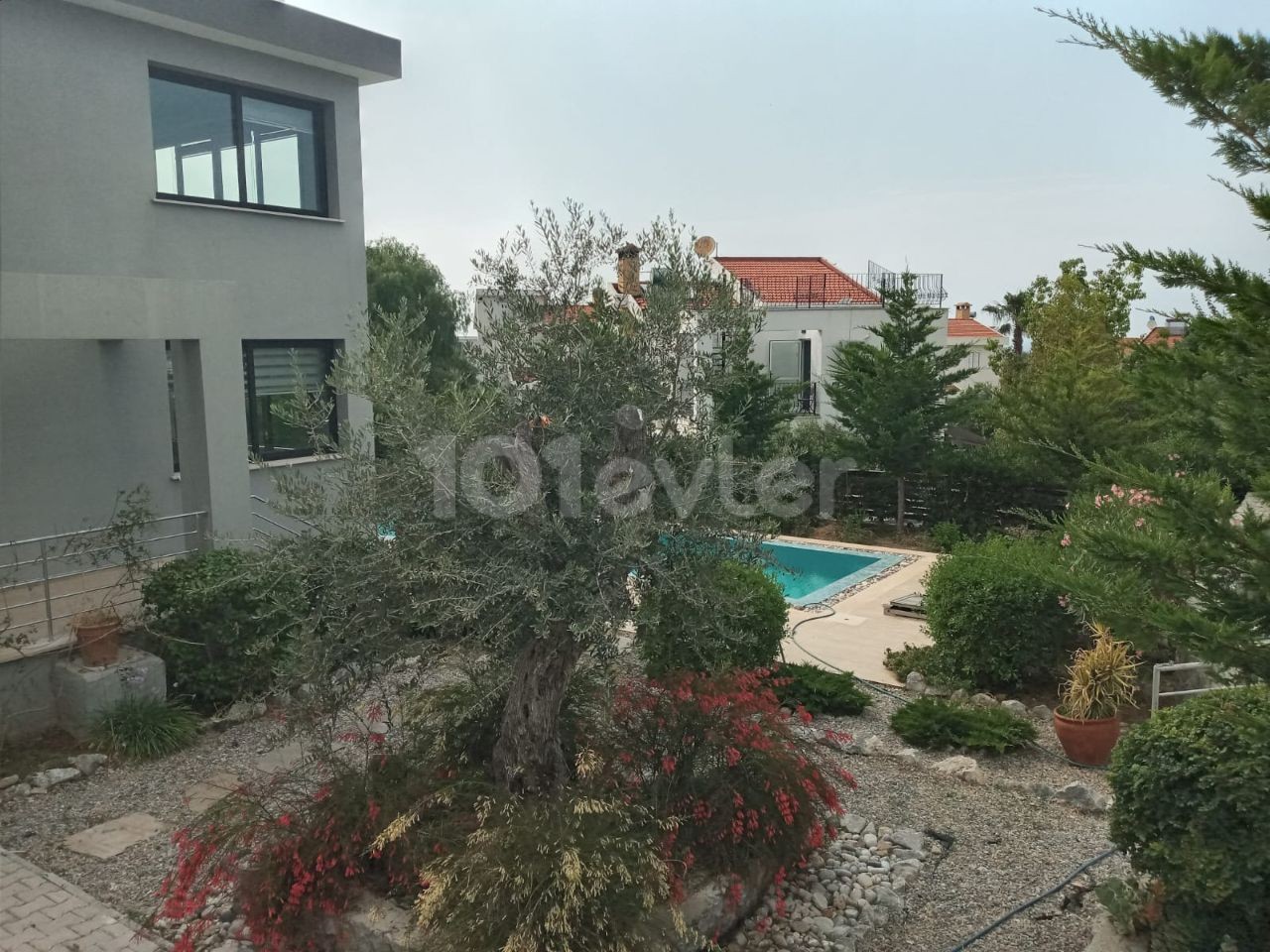 Villa mit eigenem Garten und Pool mit Meerblick in Catalköy ** 