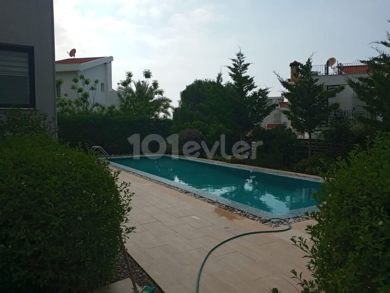 Villa mit eigenem Garten und Pool mit Meerblick in Catalköy ** 