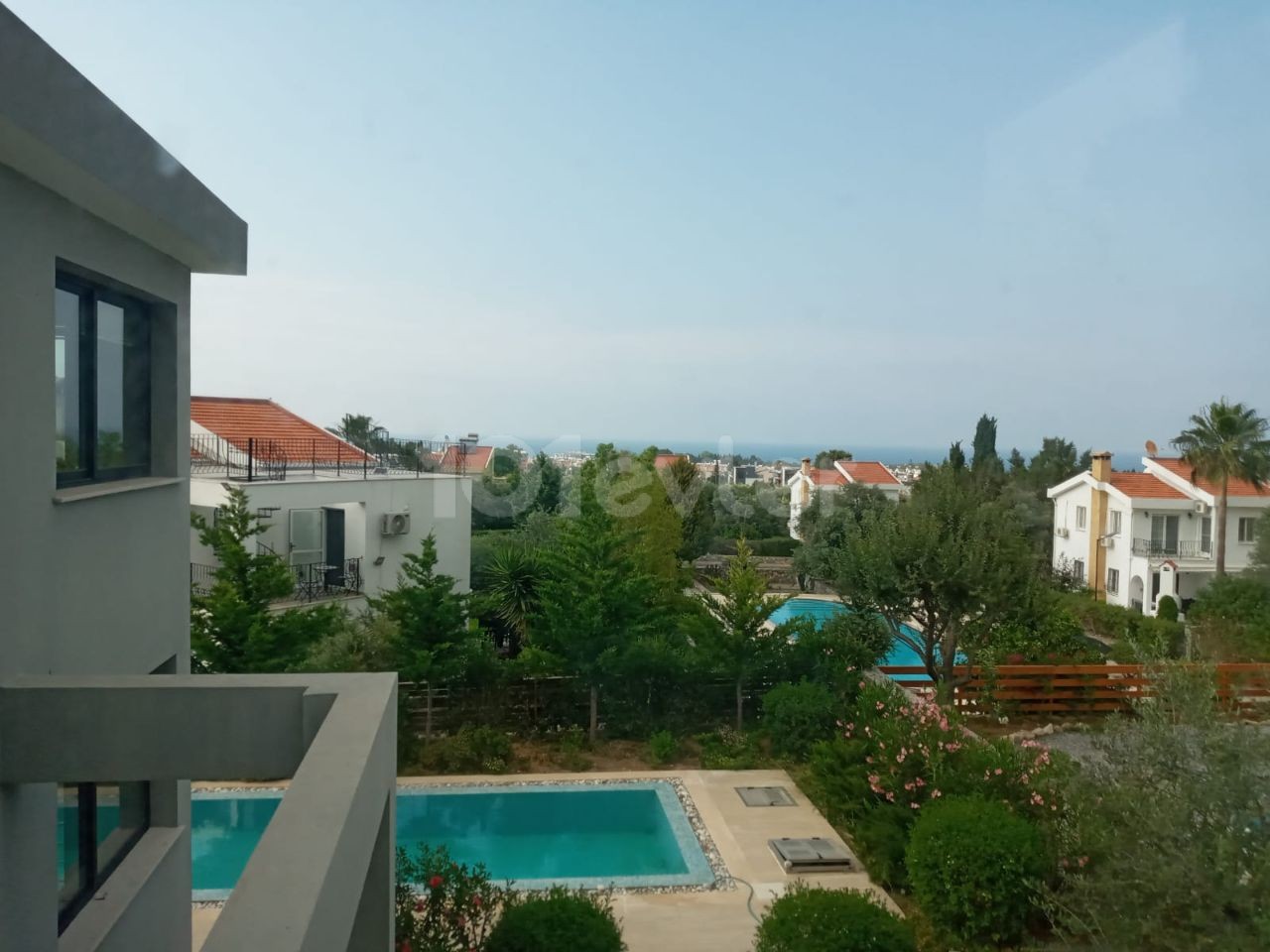 Villa mit eigenem Garten und Pool mit Meerblick in Catalköy ** 