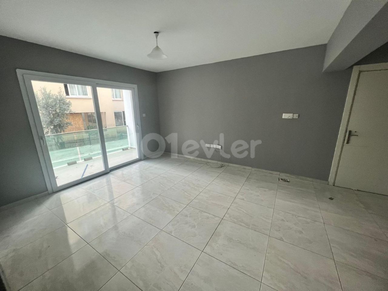 Flat For Sale in Aşağı Girne, Kyrenia