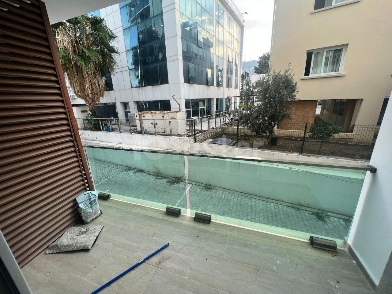 Flat For Sale in Aşağı Girne, Kyrenia