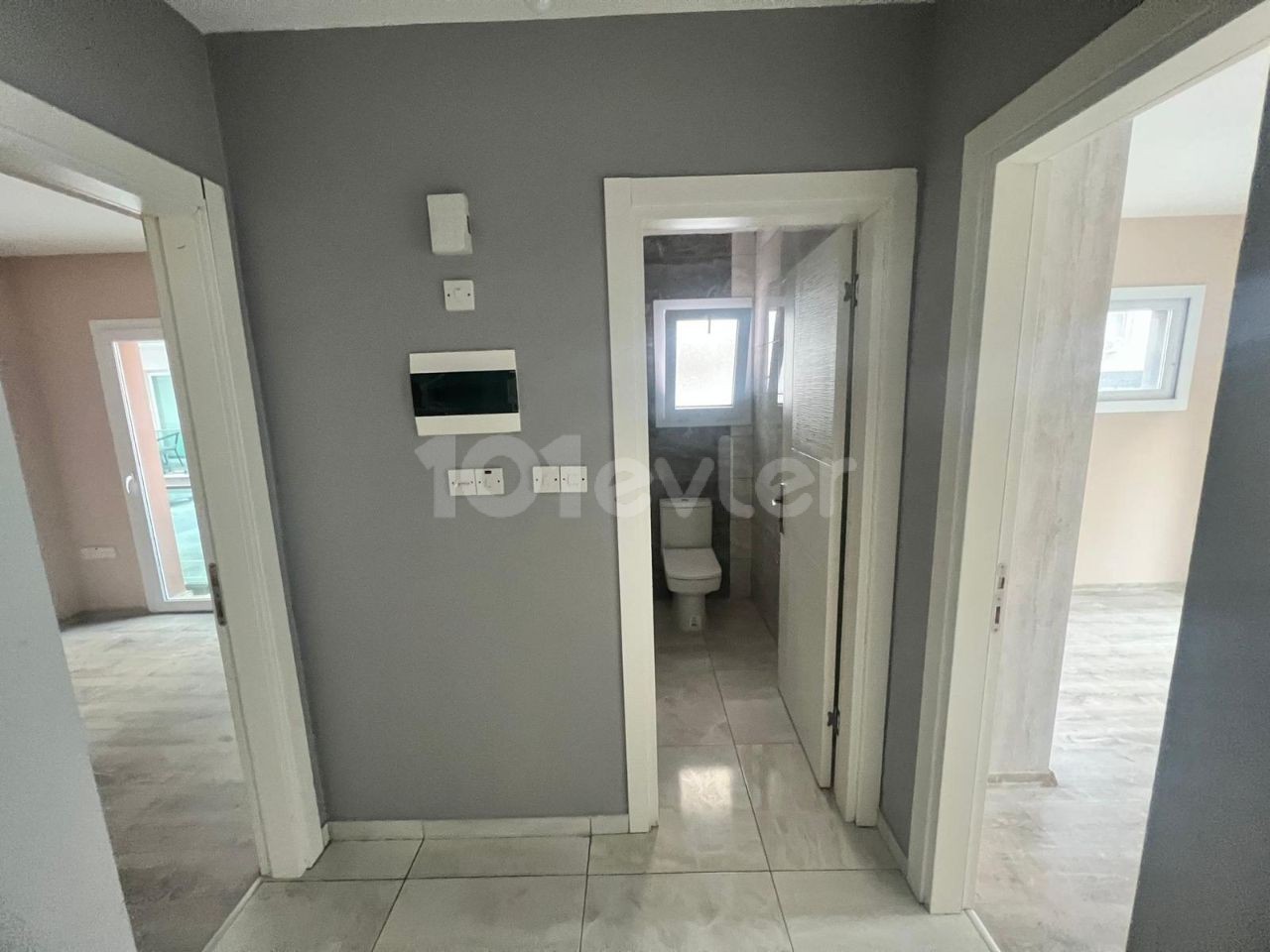 Flat For Sale in Aşağı Girne, Kyrenia