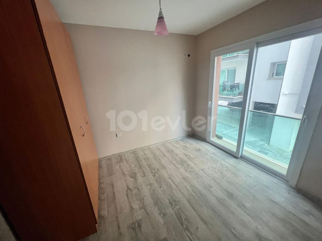 Flat For Sale in Aşağı Girne, Kyrenia