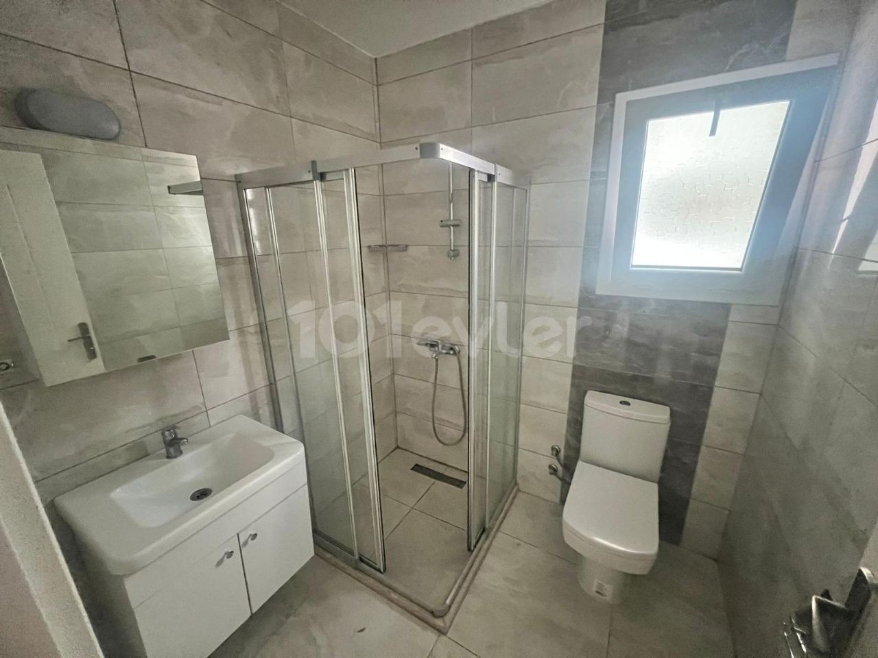 Flat For Sale in Aşağı Girne, Kyrenia