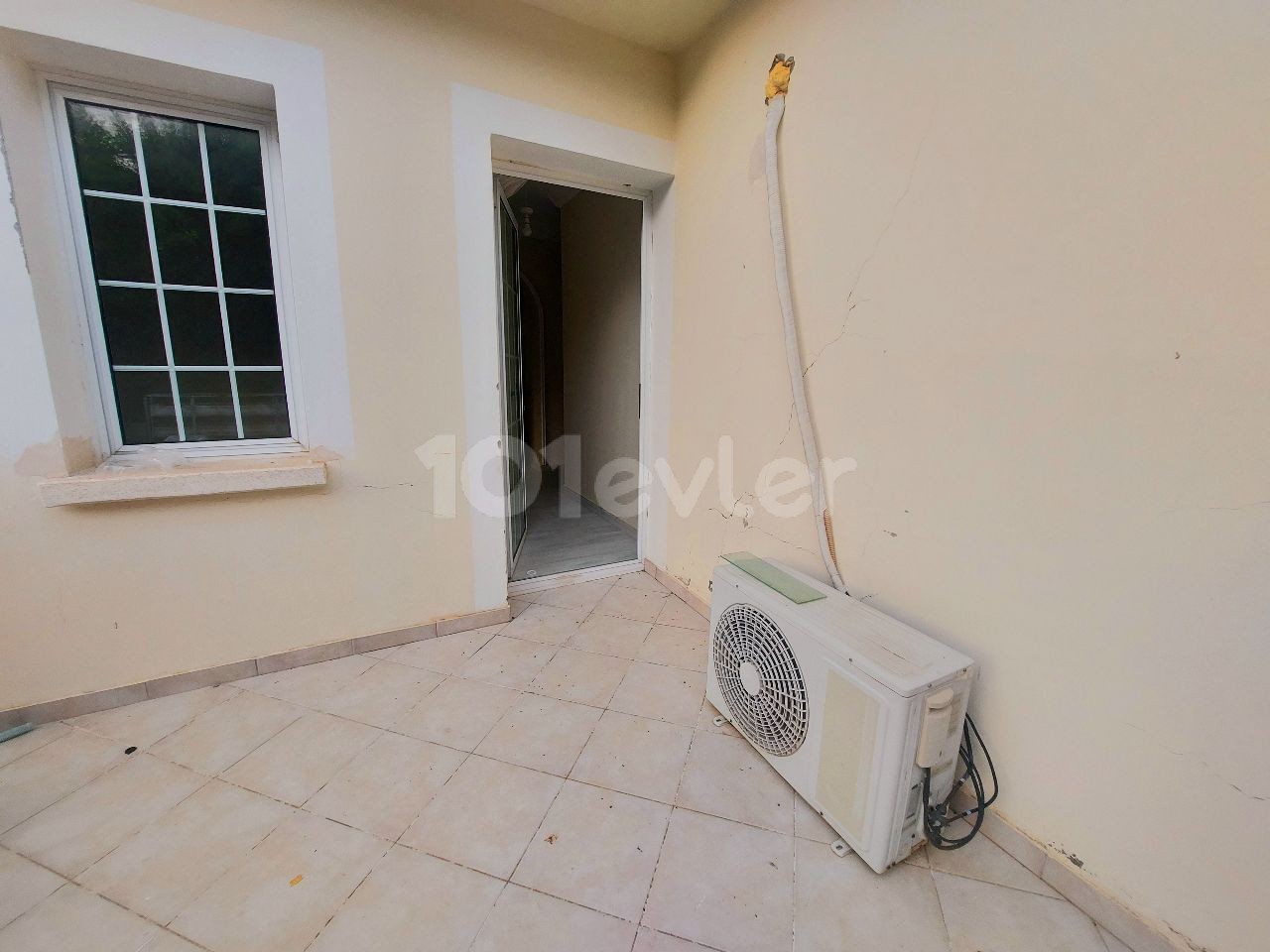 Nice, fully furnished 2+1 with 2 bathrooms for rent in Kyrenia city center 