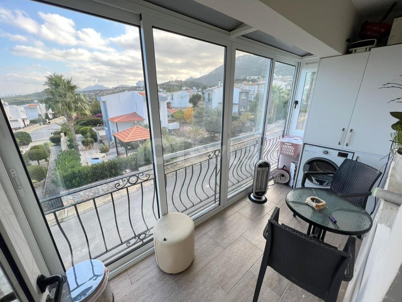 2+1 modern apartment with magnificent view and roof terrace in a complex with pool in Çatalköy!