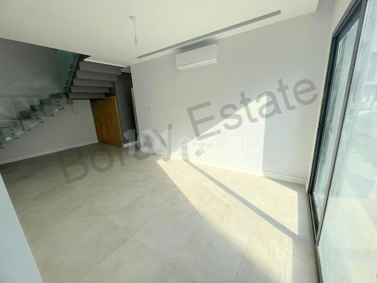 Luxurious 3+1 New Villa for Sale in a Prestigious Site 2 Minutes from the Ring Road in Edremit