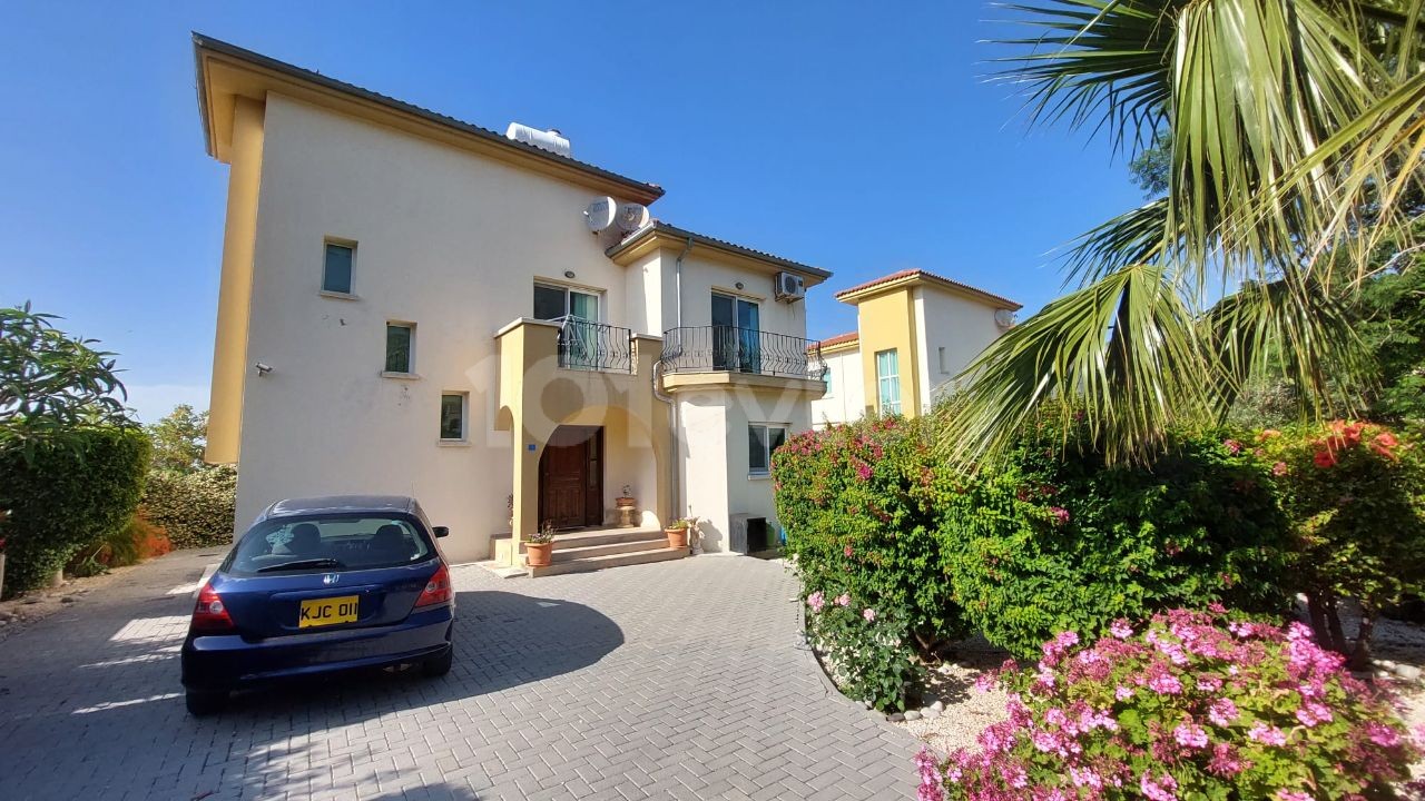 Villa For Sale in Karşıyaka, Kyrenia