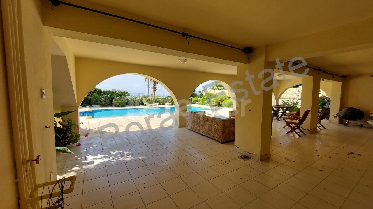 Villa For Sale in Karşıyaka, Kyrenia