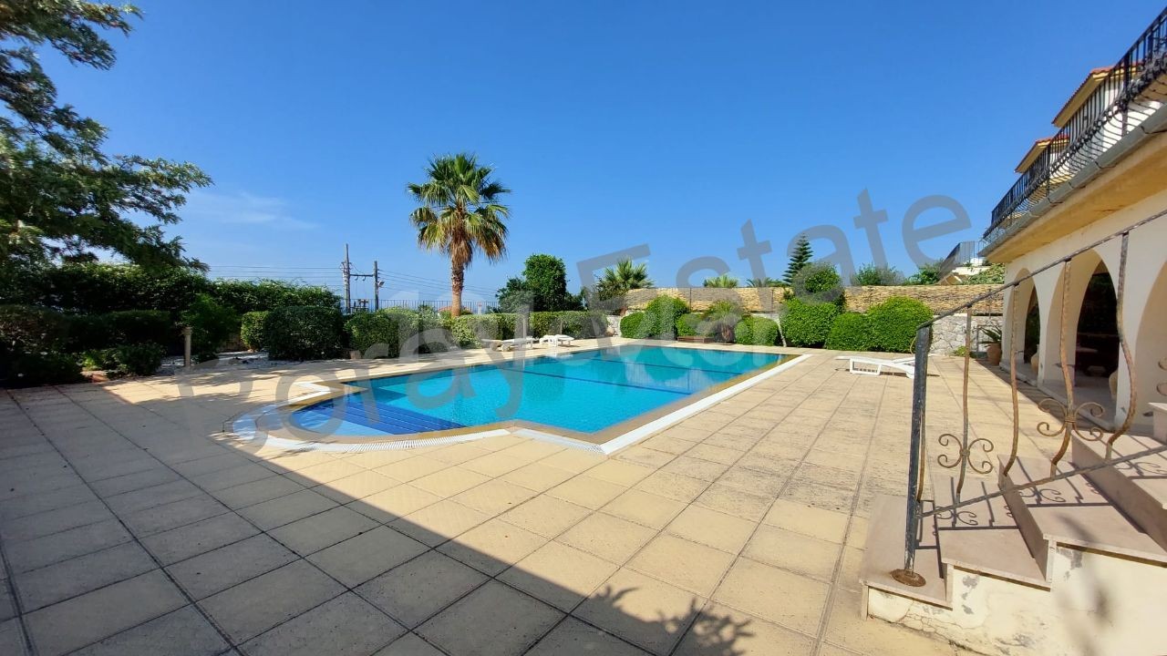 Villa For Sale in Karşıyaka, Kyrenia