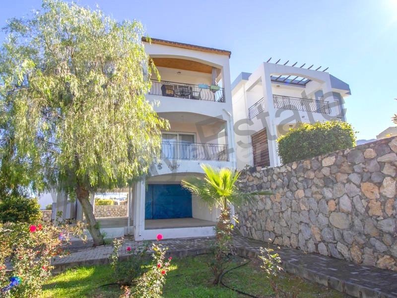 Flat For Sale in Çatalköy, Kyrenia