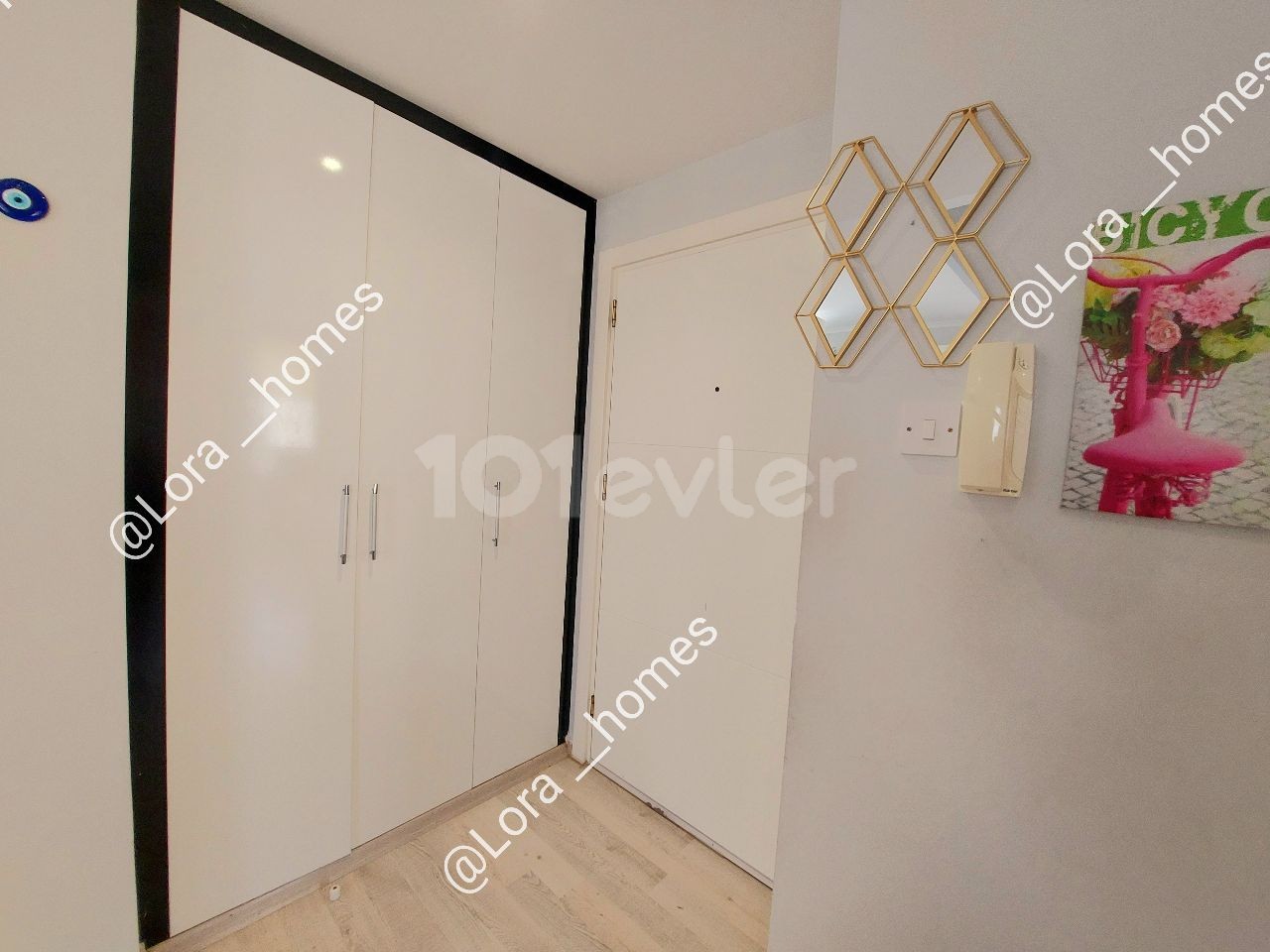 🏠LUXURY ,FULLY FURNISHED AND LARGE 3+1 FLAT FOR SALE IN GIRNE CENTER, CYPRUS