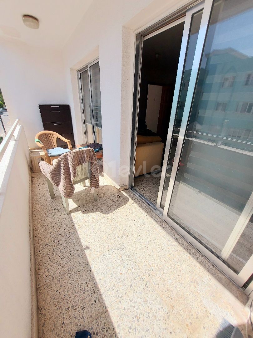 2+1 FLAT FOR SALE IN CENTER OF KYRENIA, 100M² ,   65,000 POUNDS  