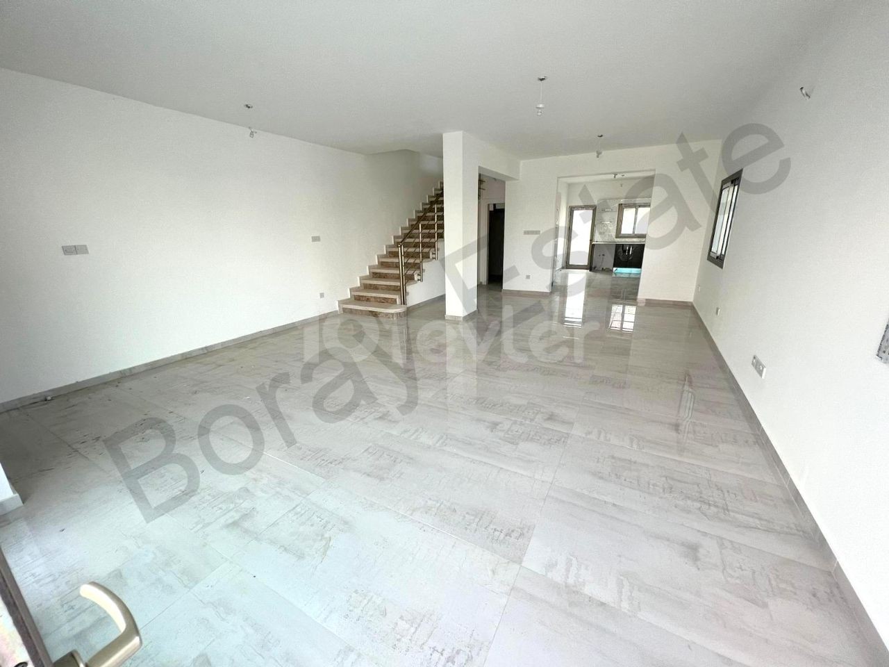 son 2 adet 220 m2 ikiz villa