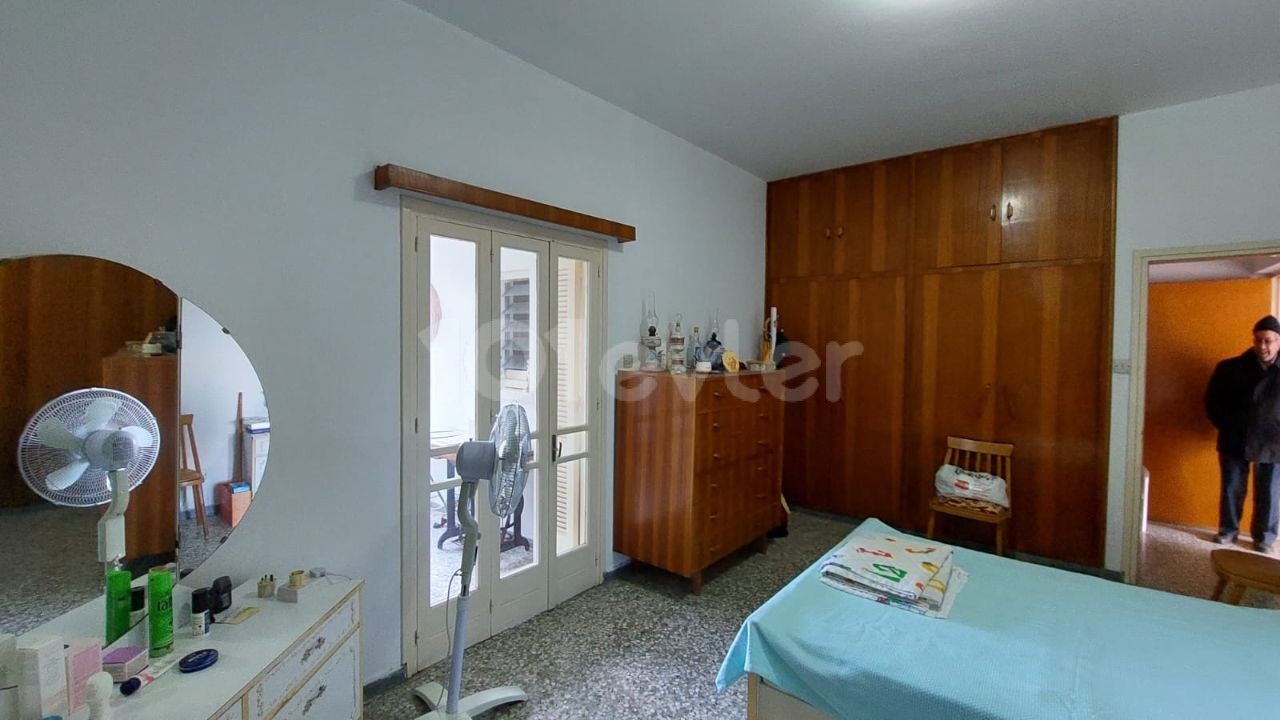 Spacious 2 bedroom apartment with garden in Girne Lapt