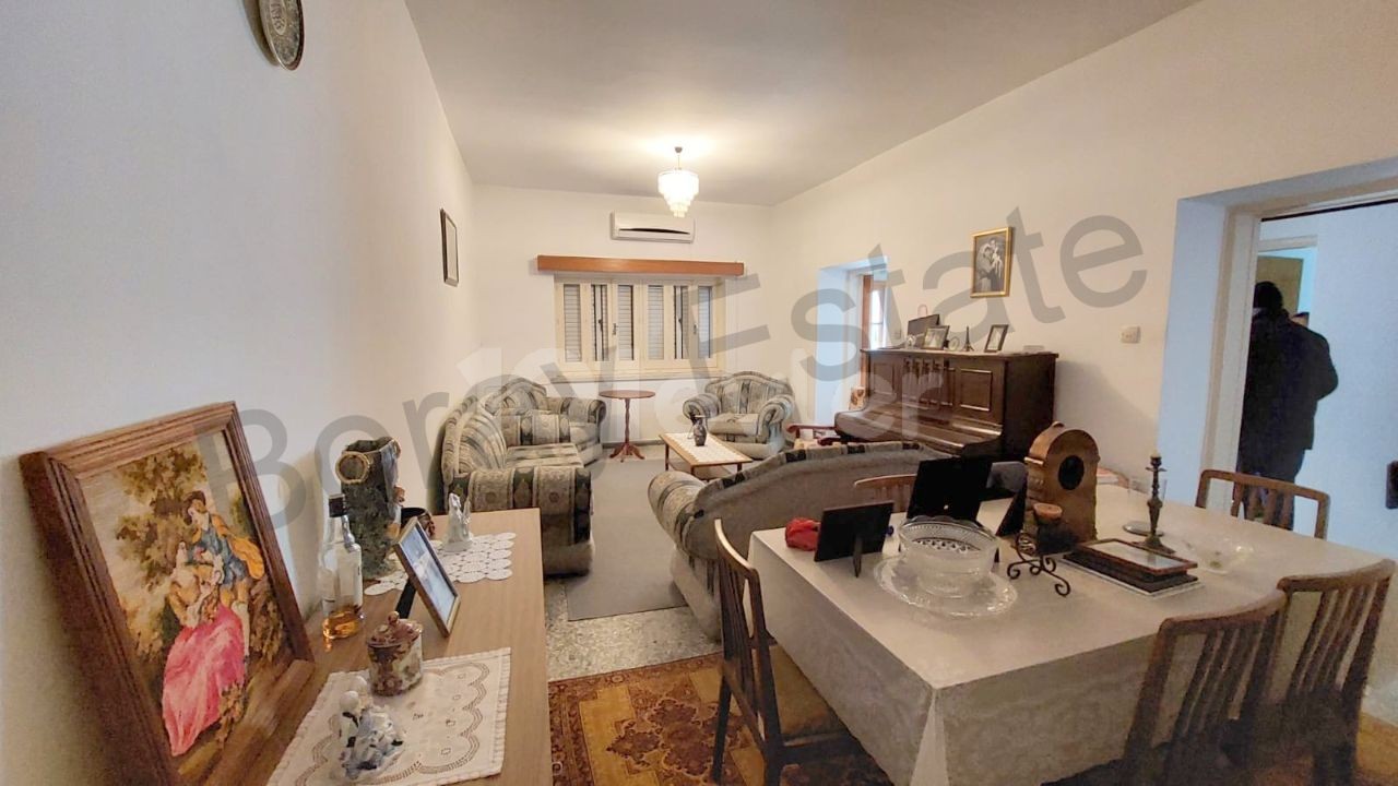 Spacious 2 bedroom apartment with garden in Girne Lapt