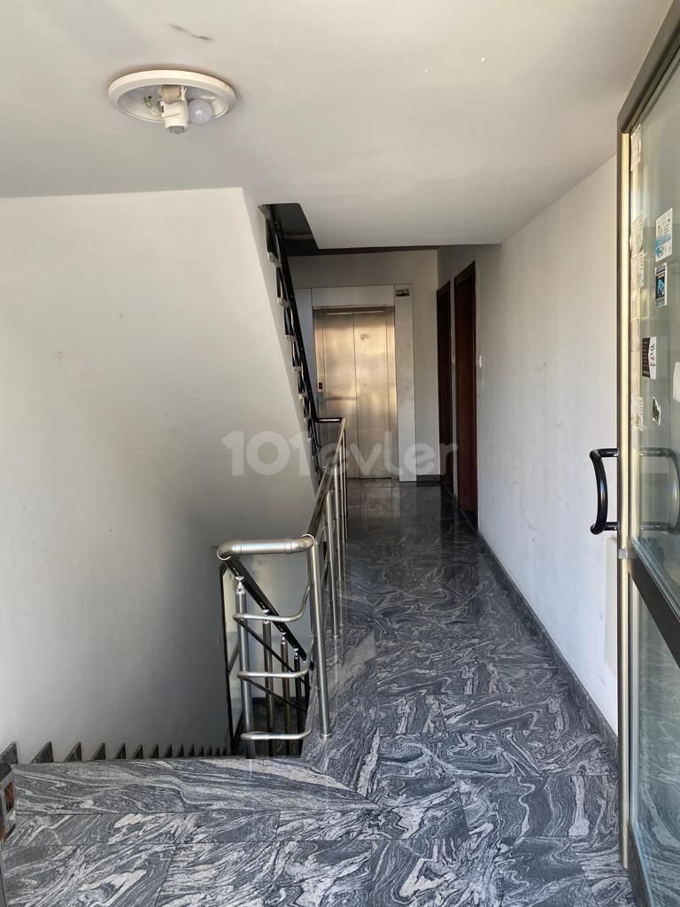 Spacious furnished flat in the center of Kyrenia