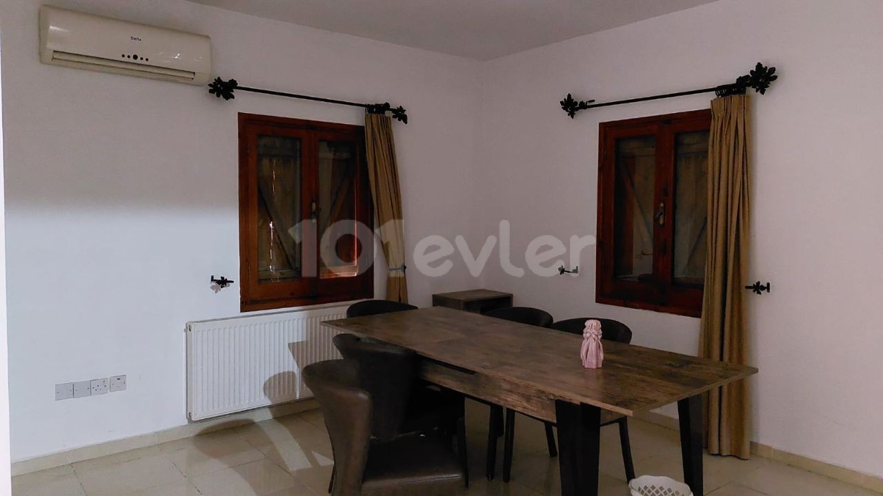 Villa mit 3 Schlafzimmern zum Verkauf in Girne Bellapais mit eigenem Pool und Garten