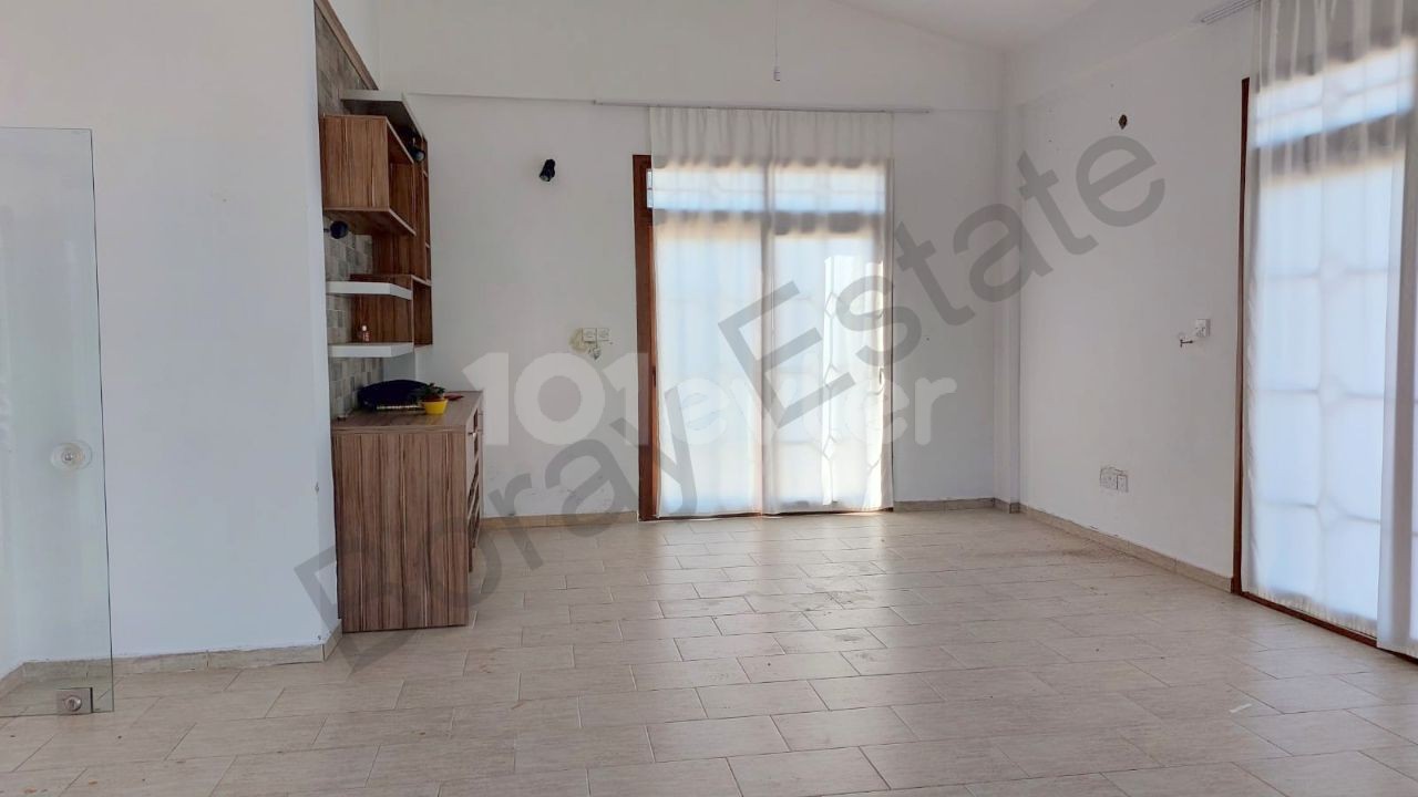 3+1 detached villa for sale in Girne Karsiyaka area