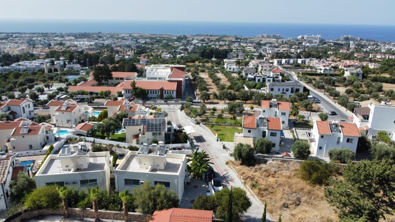 Girne /Alsancak bölgesinde mustakil satılık villa