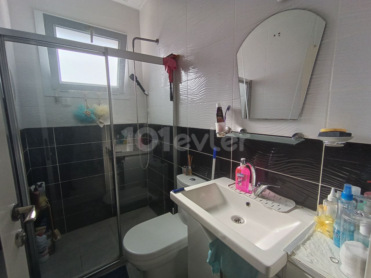 Furnished flat in Kyrenia Zeytinlik area