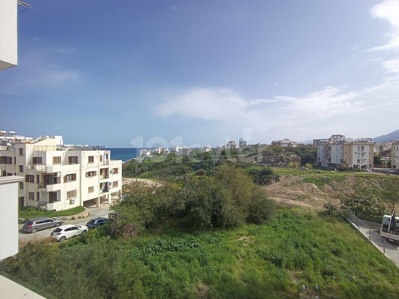 Spacious 3-bedroom apartment near the sea in the center of Kyrenia