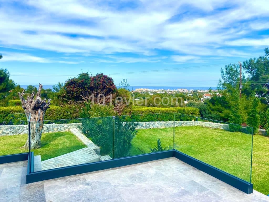 4 Bedroom Ultra Luxury Villa For Rent in Alsancak