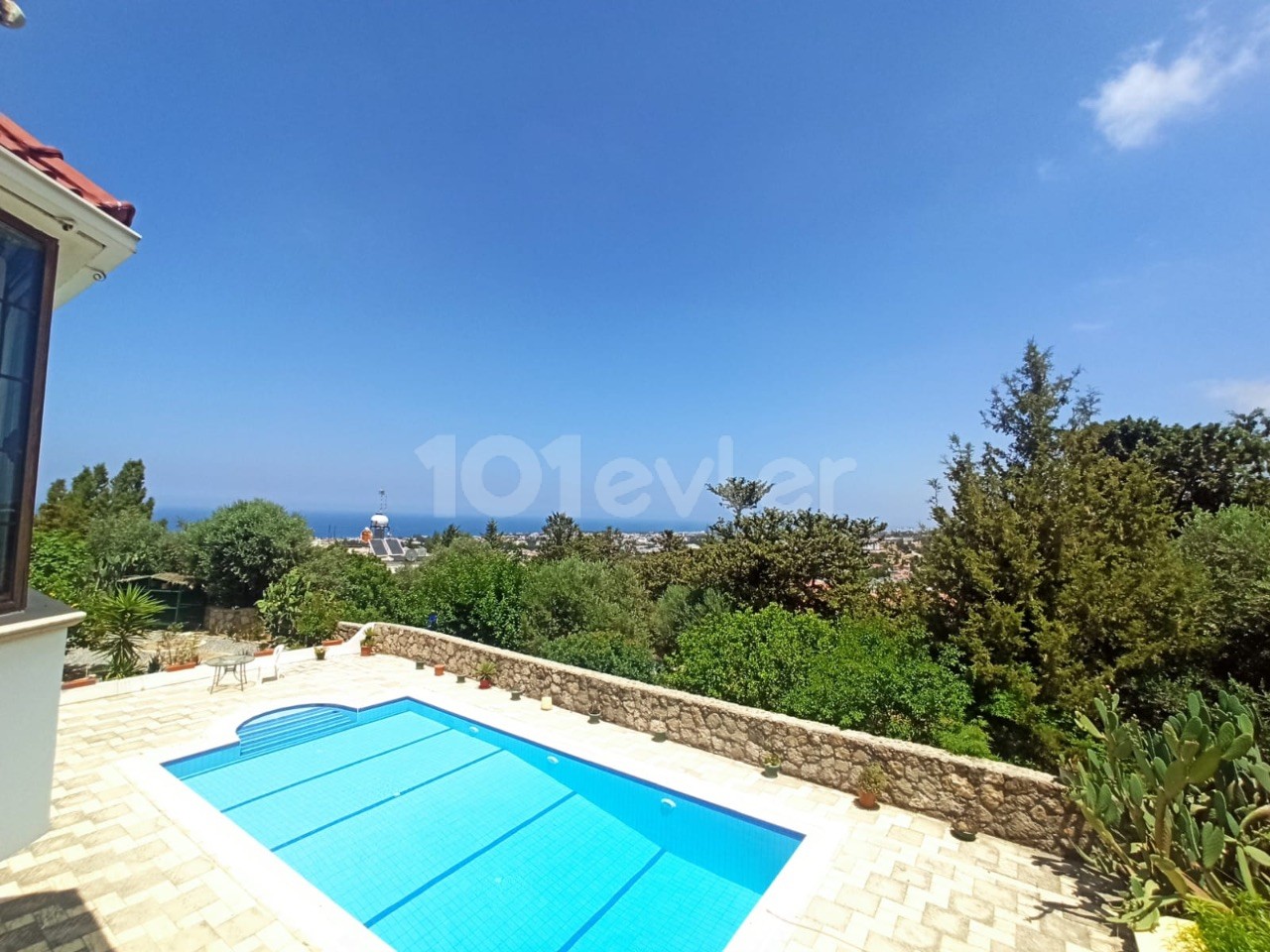 5 Bedroom Villa for Sale in Kyrenia Edremit ** 