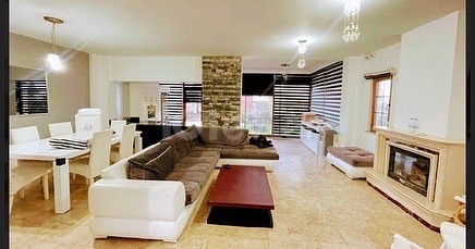 Girne Çatalköy'de Satılık 4+1 Villa