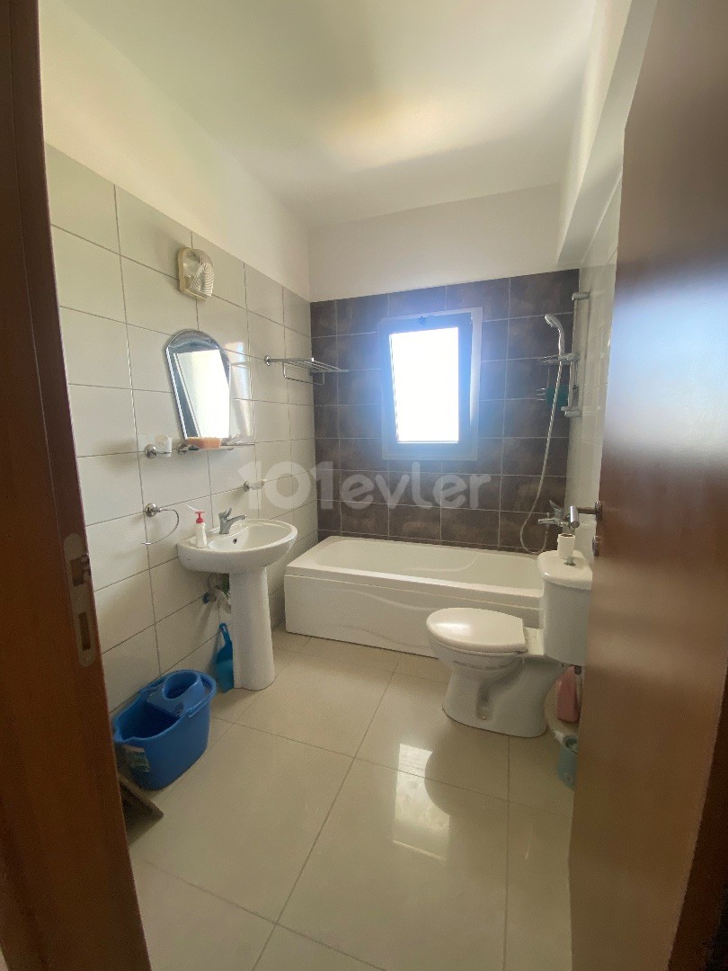 Girne Merkez'de Satılık 3+1 Daire /Flat For Sale in Kyrenia Center