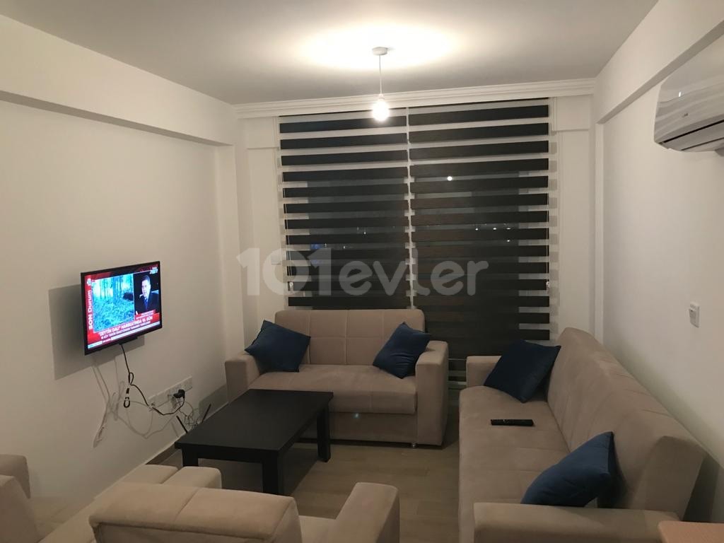 Yukarı Girne'de Satılık 1+1 Daire