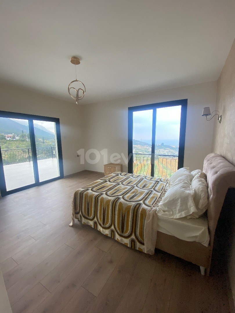 Girne Ilgaz'da Satılık 4+1 Villa