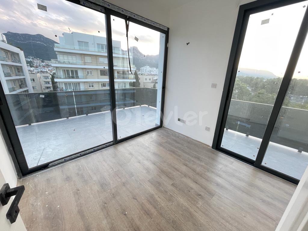 Girne Merkez'de Satılık 2+1 Penthouse