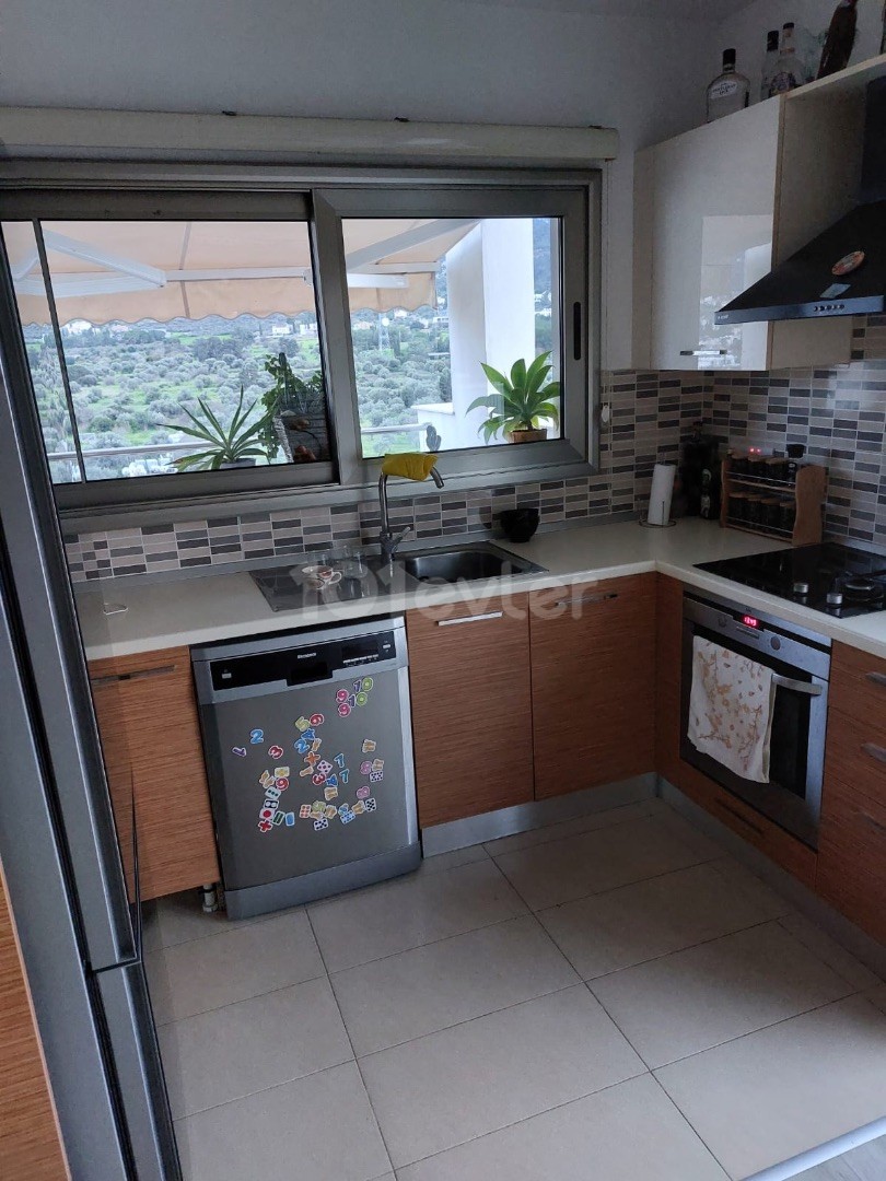 Girne Merkez'de Satılık 2+1 Eşyalı Daire