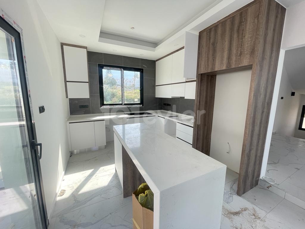 Zu verkaufen 4+1 Villa in Catalkoy, Kyrenia