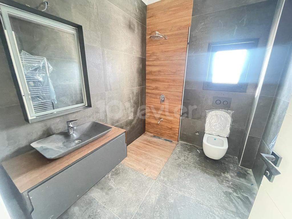 Zu verkaufen 4+1 Villa in Catalkoy, Kyrenia