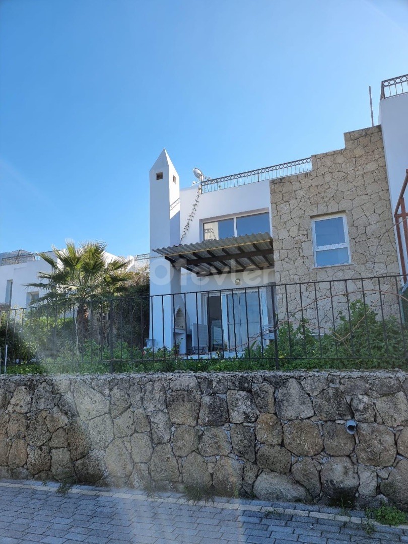 Girne Karşıyaka'da Satılık Villa