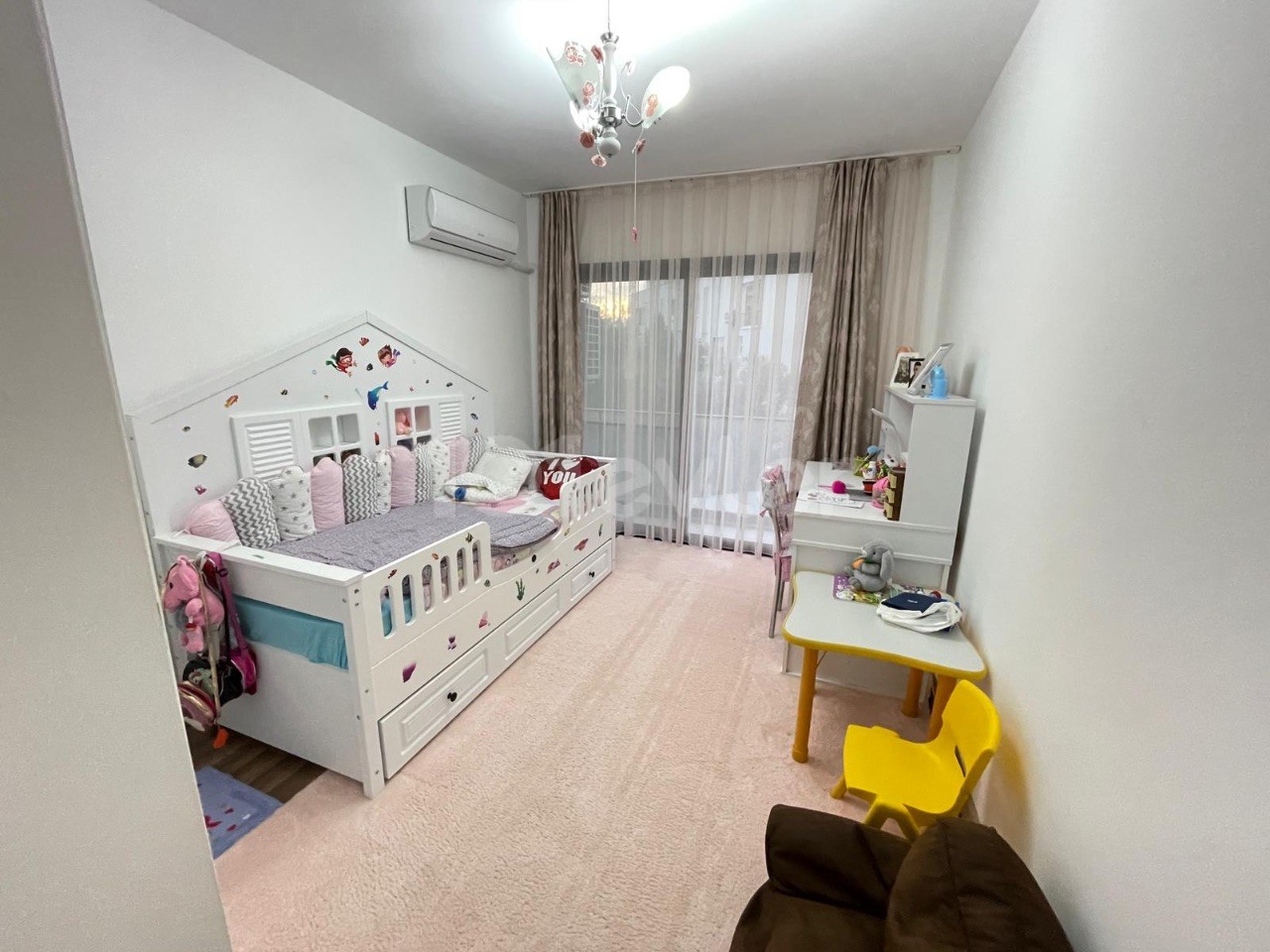 Girne Merkez'de Satılık 3+1 Eşyalı Daire