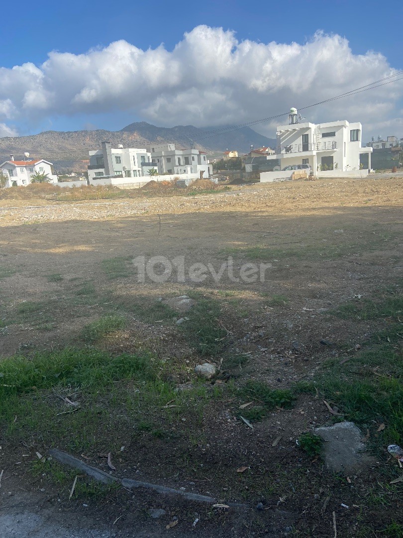زمین ساخت ترکیه با مجوز تجاری برای فروش در منطقه گیرنه بوگاز