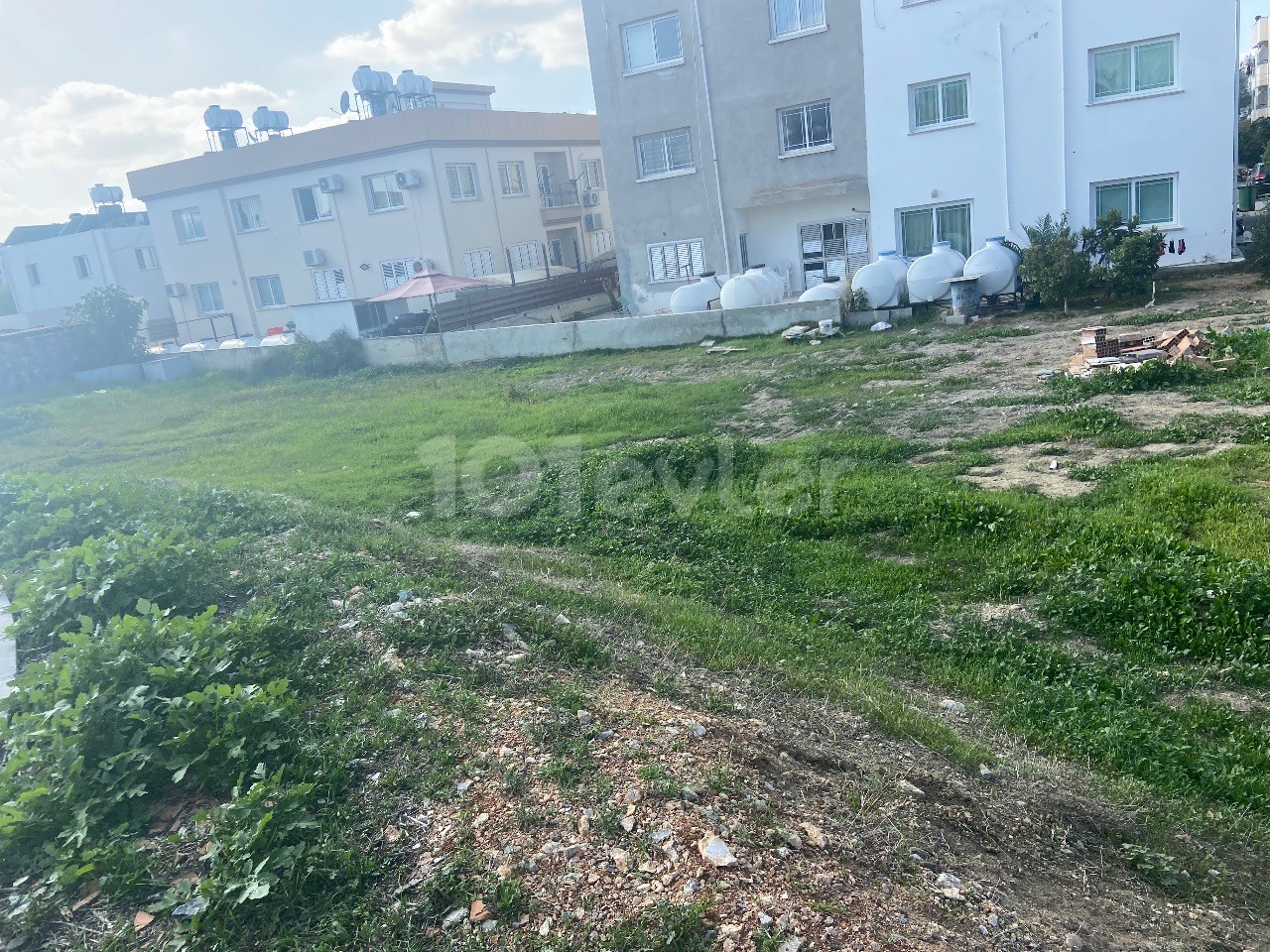 700 m2 land for sale in Gonyeli