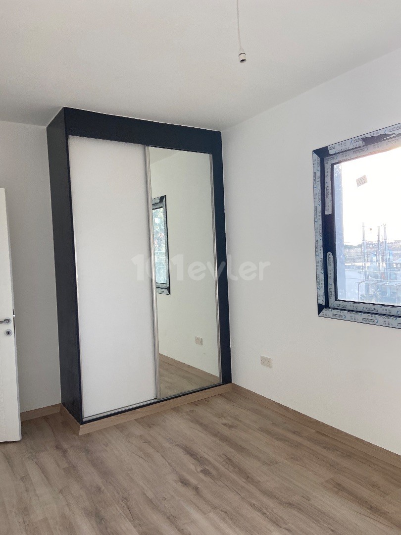 2+1 115m2 flats above a shop for sale in Bogaz