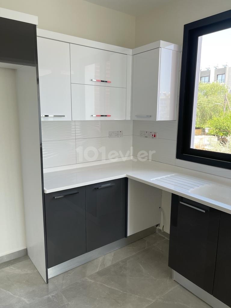 2+1 88m2 and 93m2 flats for sale behind Lefkosa Küçük Kaymaklı Reis market