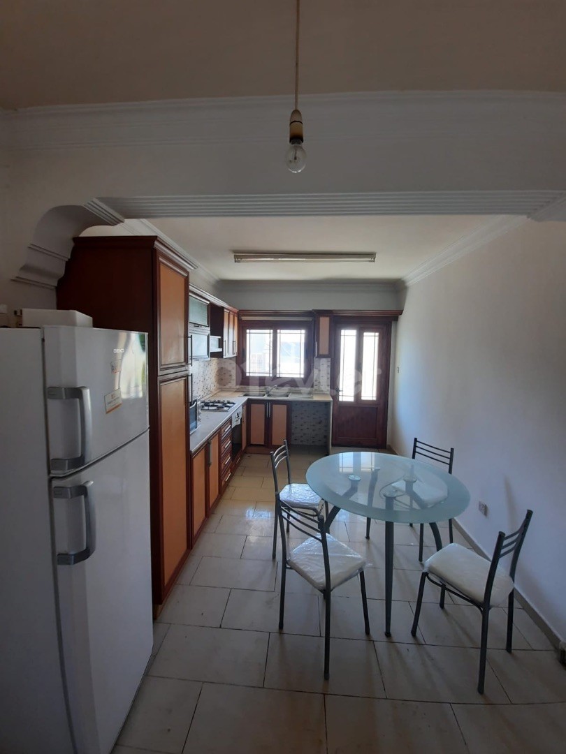 3+1 flat for sale in Nicosia Dumlupinar