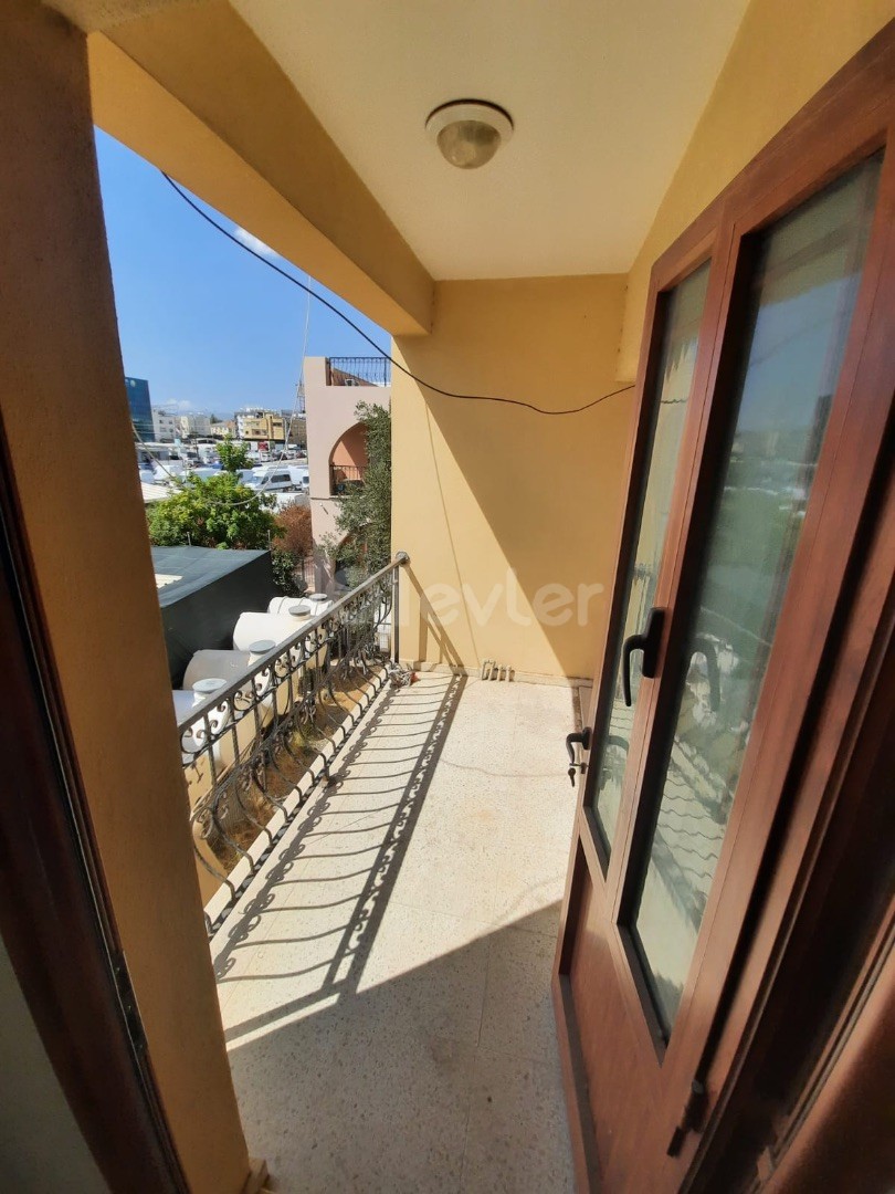 3+1 flat for sale in Nicosia Dumlupinar