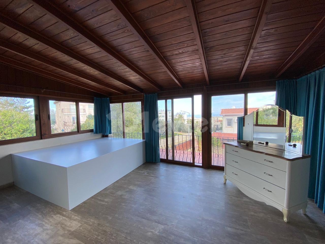 3+1 Villa mit Berg- und Meerblick in Kyrenia