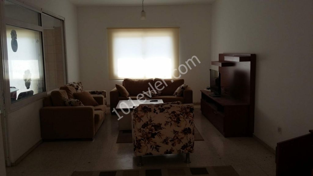 LEFKOŞA KÜÇÜK KAYMAKLIDA KİRALIK 3+1 DAİRE 