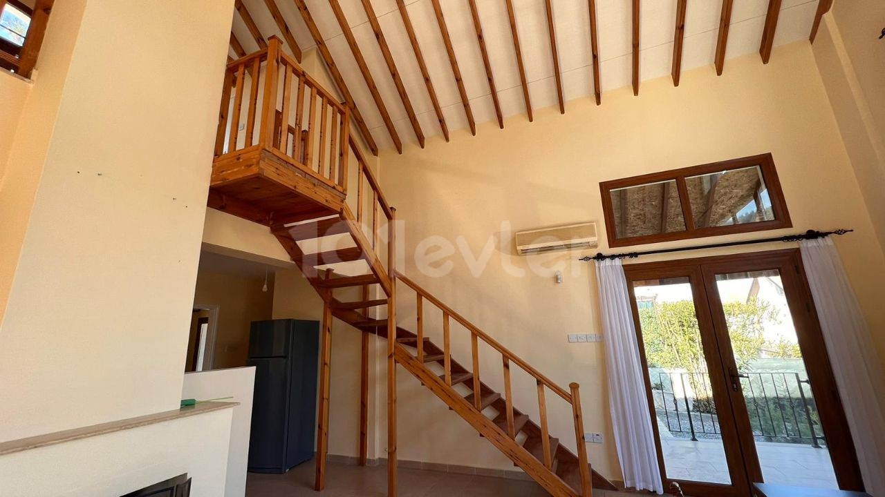 Villa with garden for the price of an apartment in Karsiyaka!!