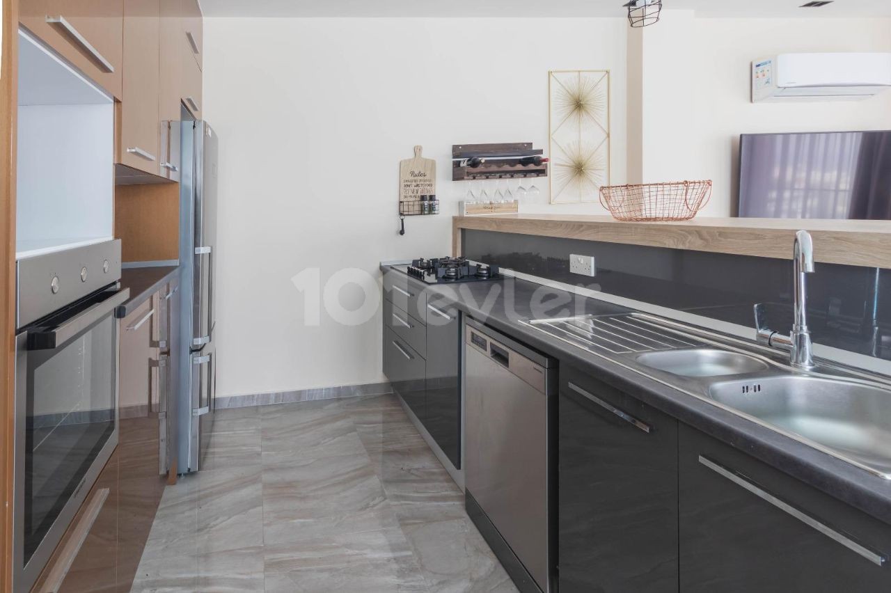 Luxurious Penthouse In The Center Of Kyrenia (Kyrenia)