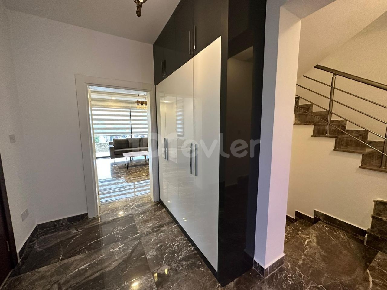 Luxury, very spacious 5+1 villa in Edremit/Karaoğlanoğlu