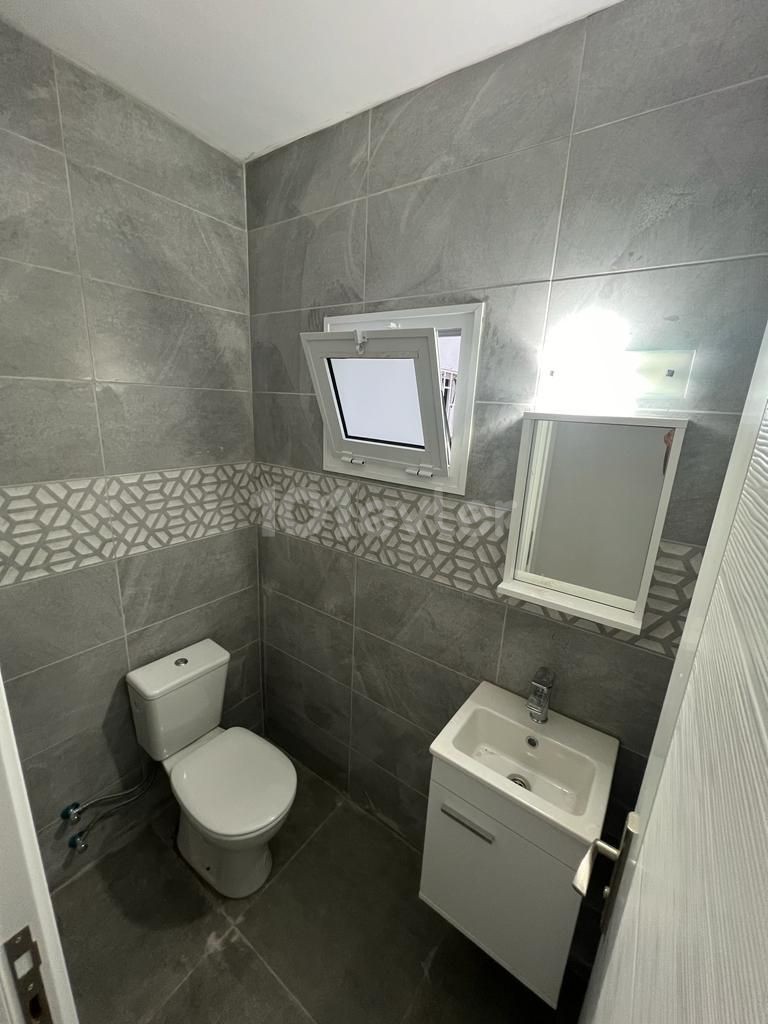 Very spacious 3+1 flat for sale in Kyrenia Center